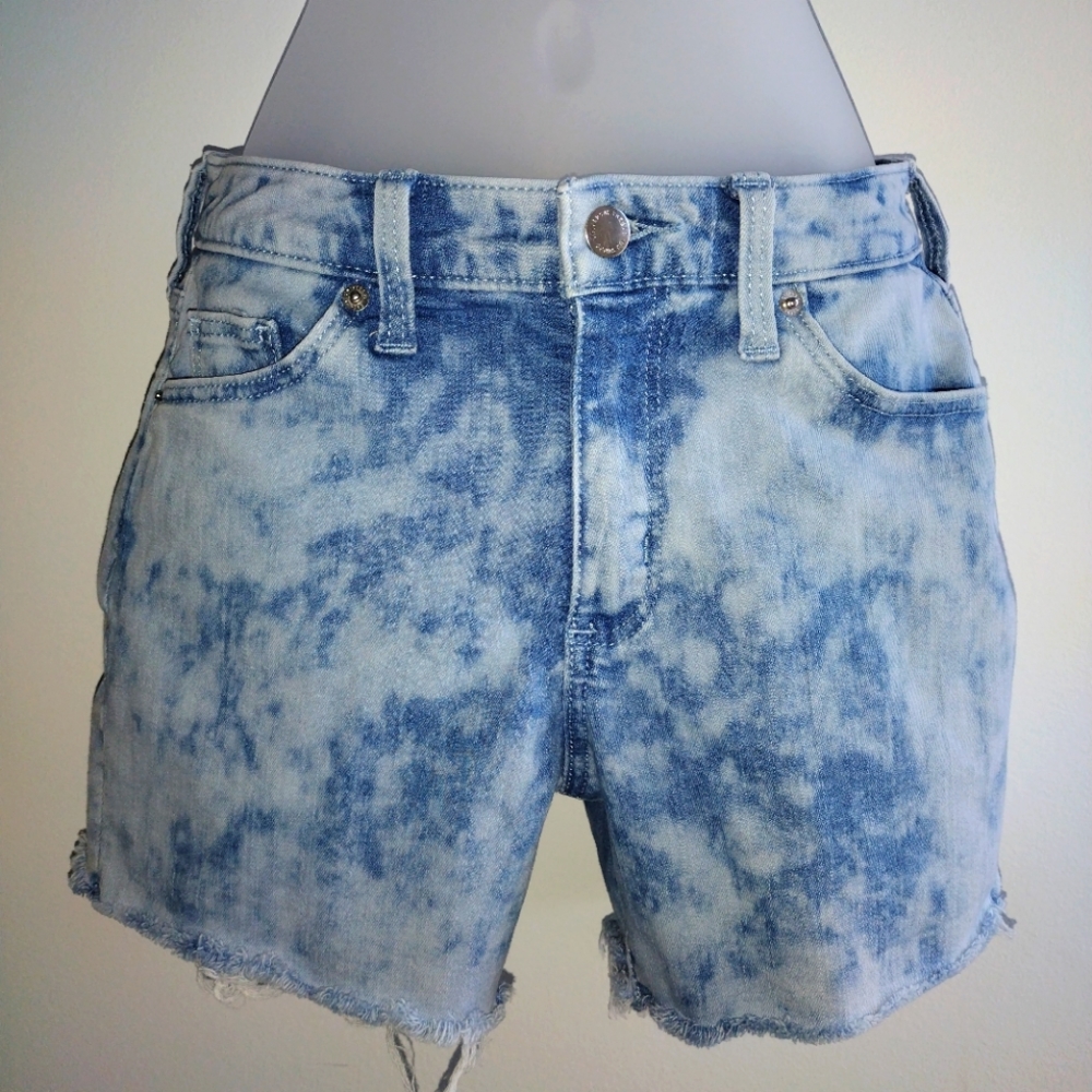 Universal Thread High Rise Midi Cut Off Shorts 0/25